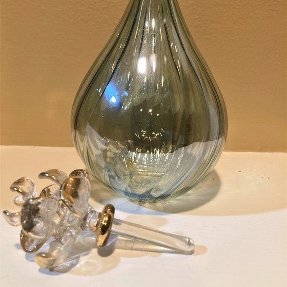 Italian Green Glass Vase - Picture 2 of 6